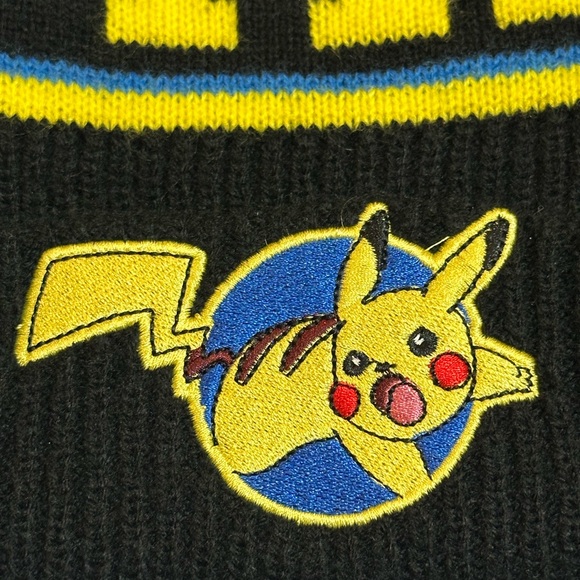 Pokémon Pikachu Beanie – Black Knit Winter Hat with Pom (2017) - Adult Size - Picture 2 of 6